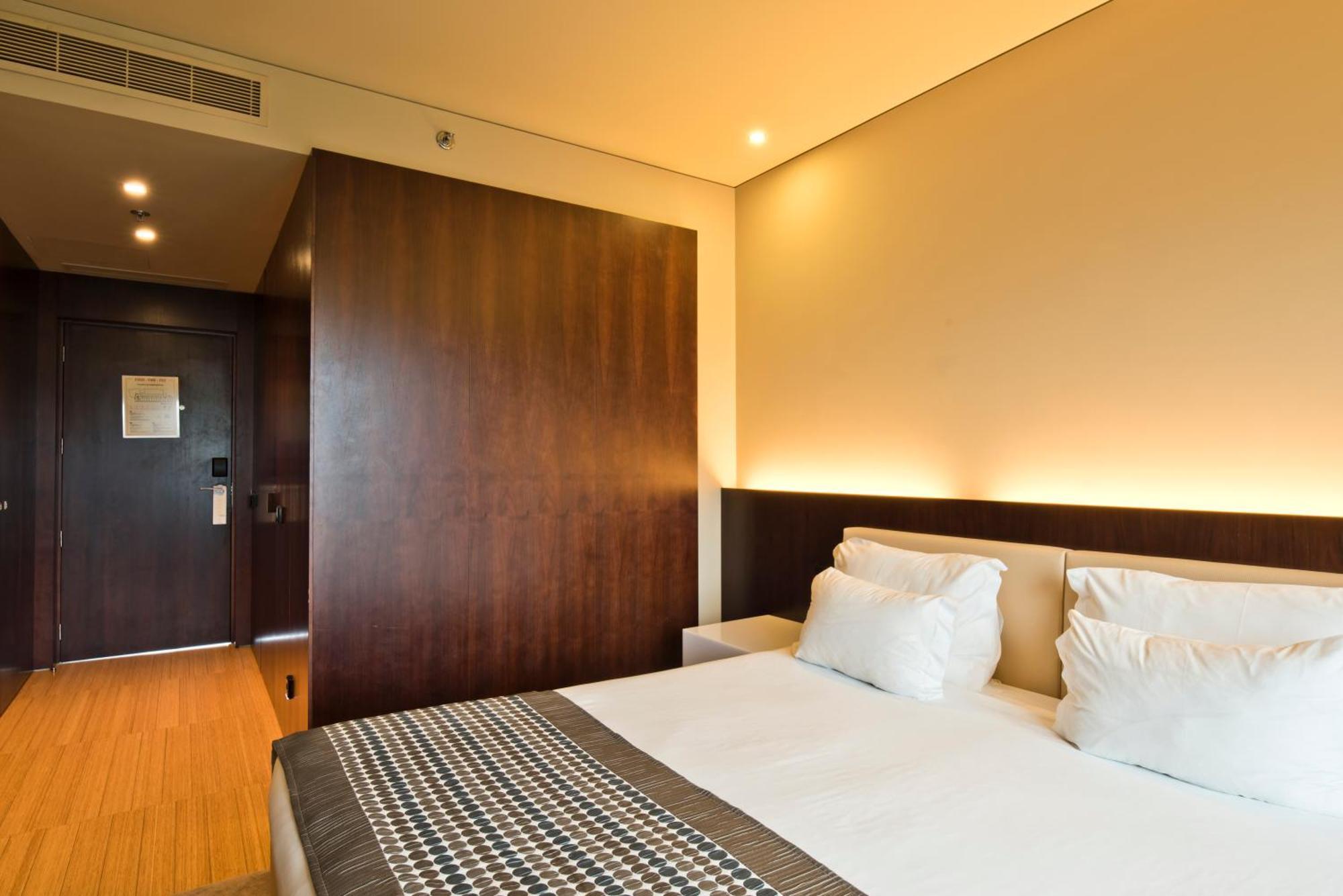 Golden Tulip Sao Joao Da Madeira Hotel Rum bild